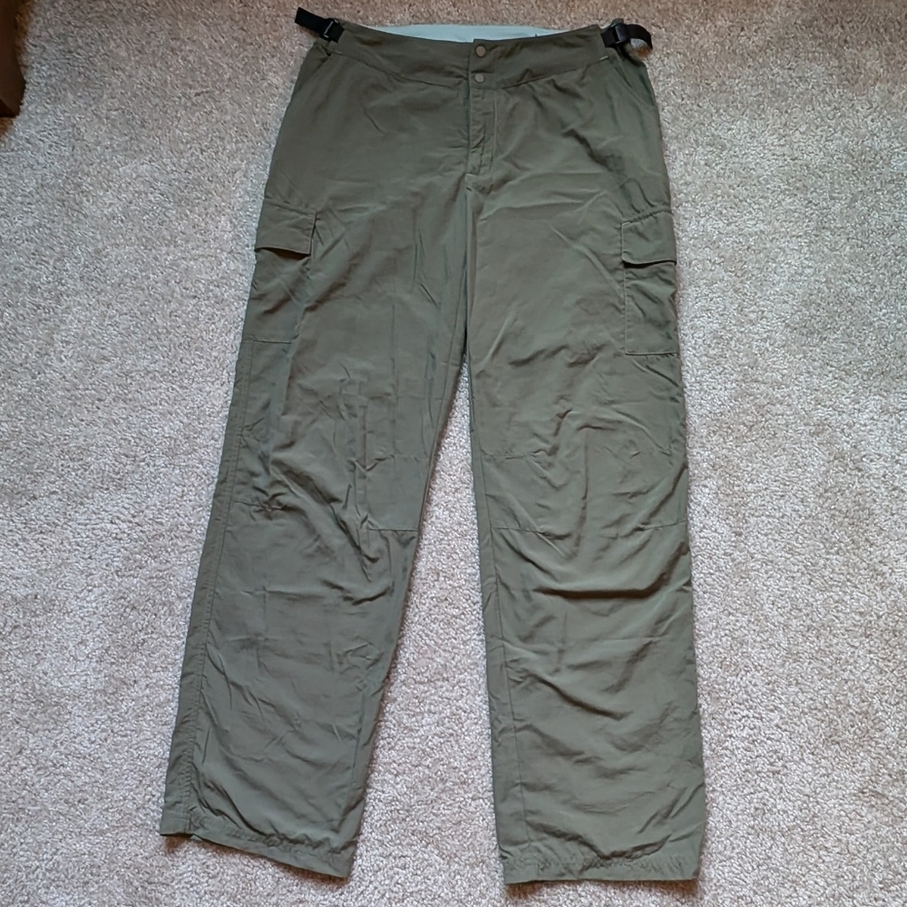 Patagonia Green Cargo Pants (Medium)